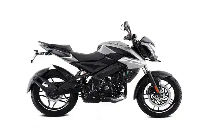 Bajaj Pulsar NS 200 mi? Hangisi daha iyi