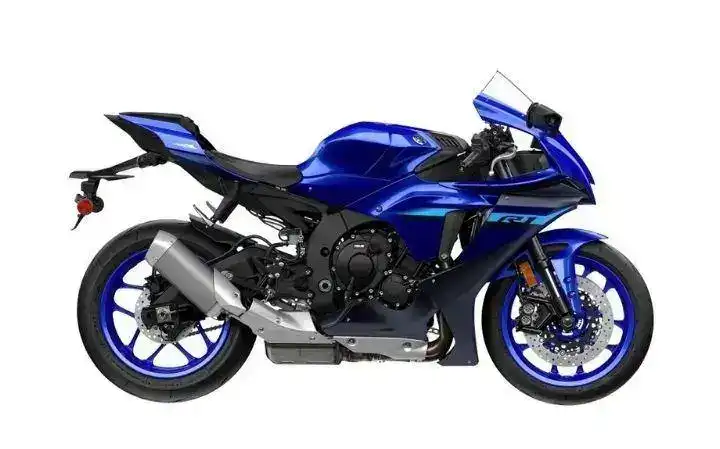 Aprilia TUONO V4 FACTORY 1100 mi? Hangisi daha iyi