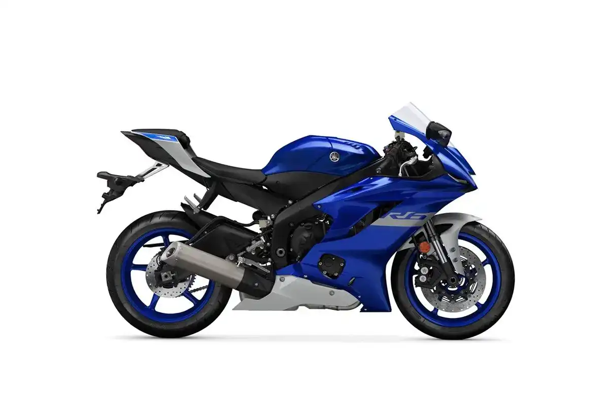 Aprilia TUONO V4 FACTORY 1100 mi? Hangisi daha iyi
