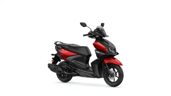 CFMOTO 450 SR mi? Hangisi daha iyi